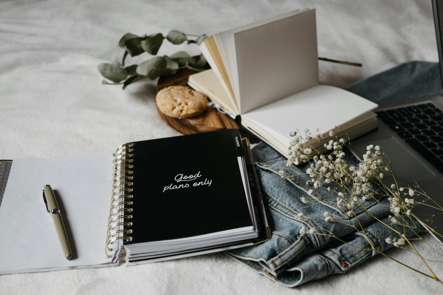 PROFESSIONAL JOURNAL NOTEBOOK COLLECTION | JOURNAL VENUE